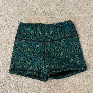 Fleo Shorts